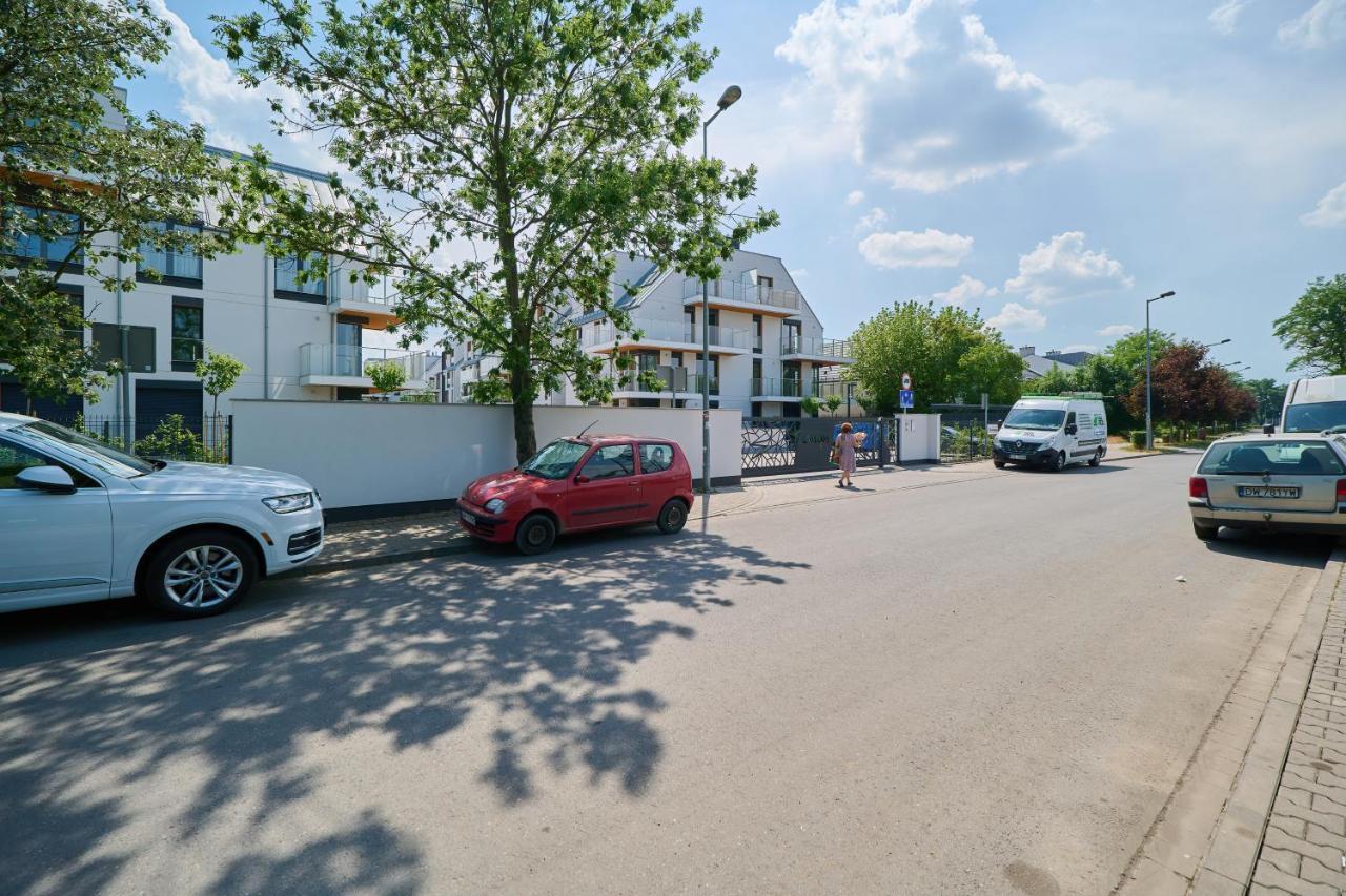 Villa Nova Lux Apartment Wroclaw Kowale By Noclegi Renters Exterior foto